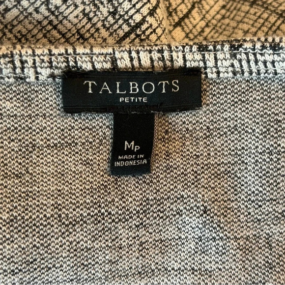 Talbots Womens Med Petite 3/4 Bell Sleeve Black White Geometric Print Blouse Top - Picture 4 of 7